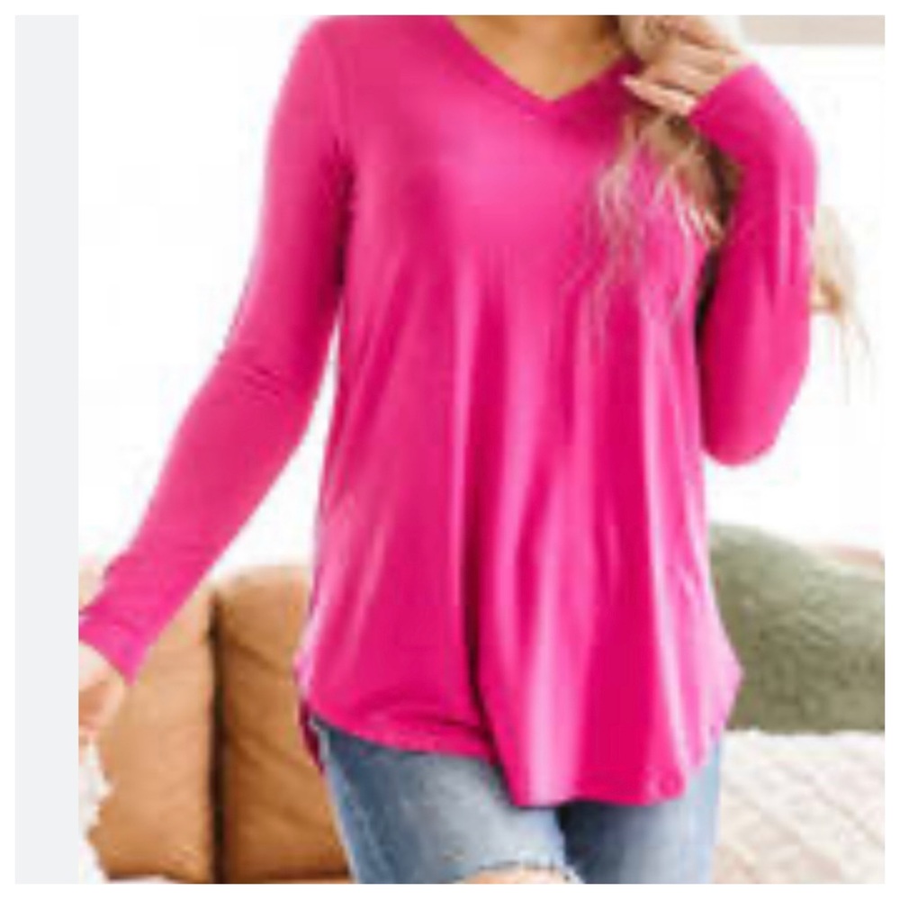 11 It’s That Simple Solid V Neck Long Sleeves T in Dark pink